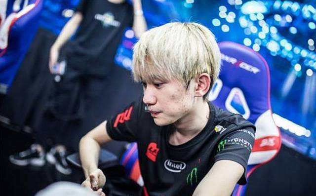 员在最后一 员在最后一