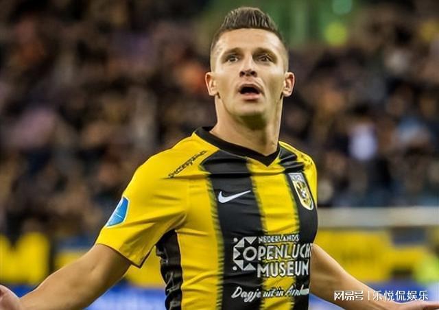 现了她的 现了她的